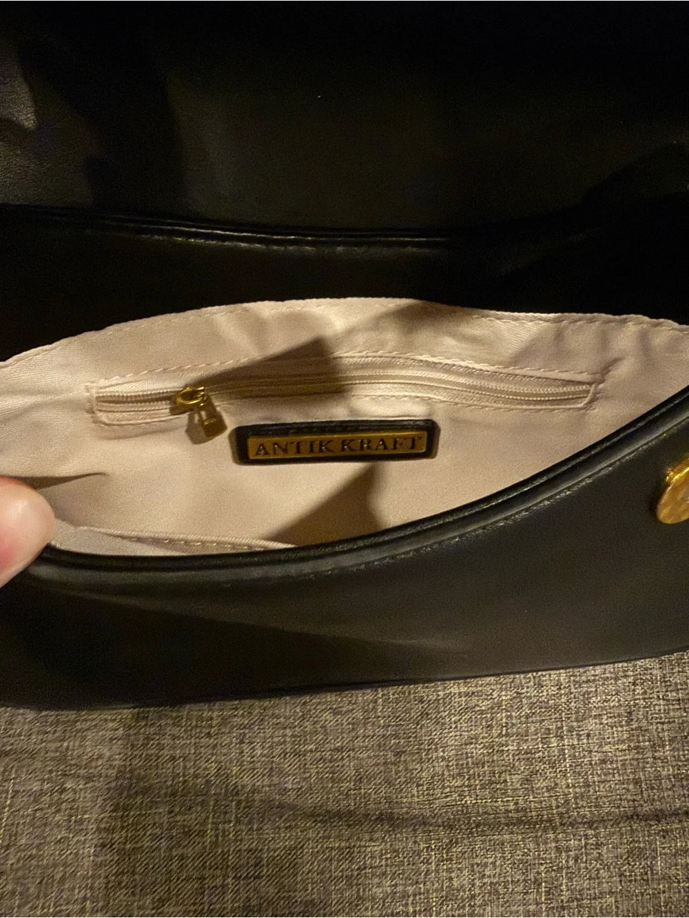 Antik Kraft shoulder bag